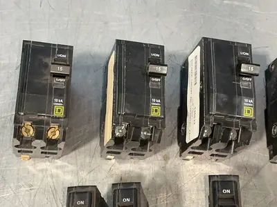 Used SQUARE D _UNKNOWN_ Circuit Breakers Ohio US | HGR 24 #1508127