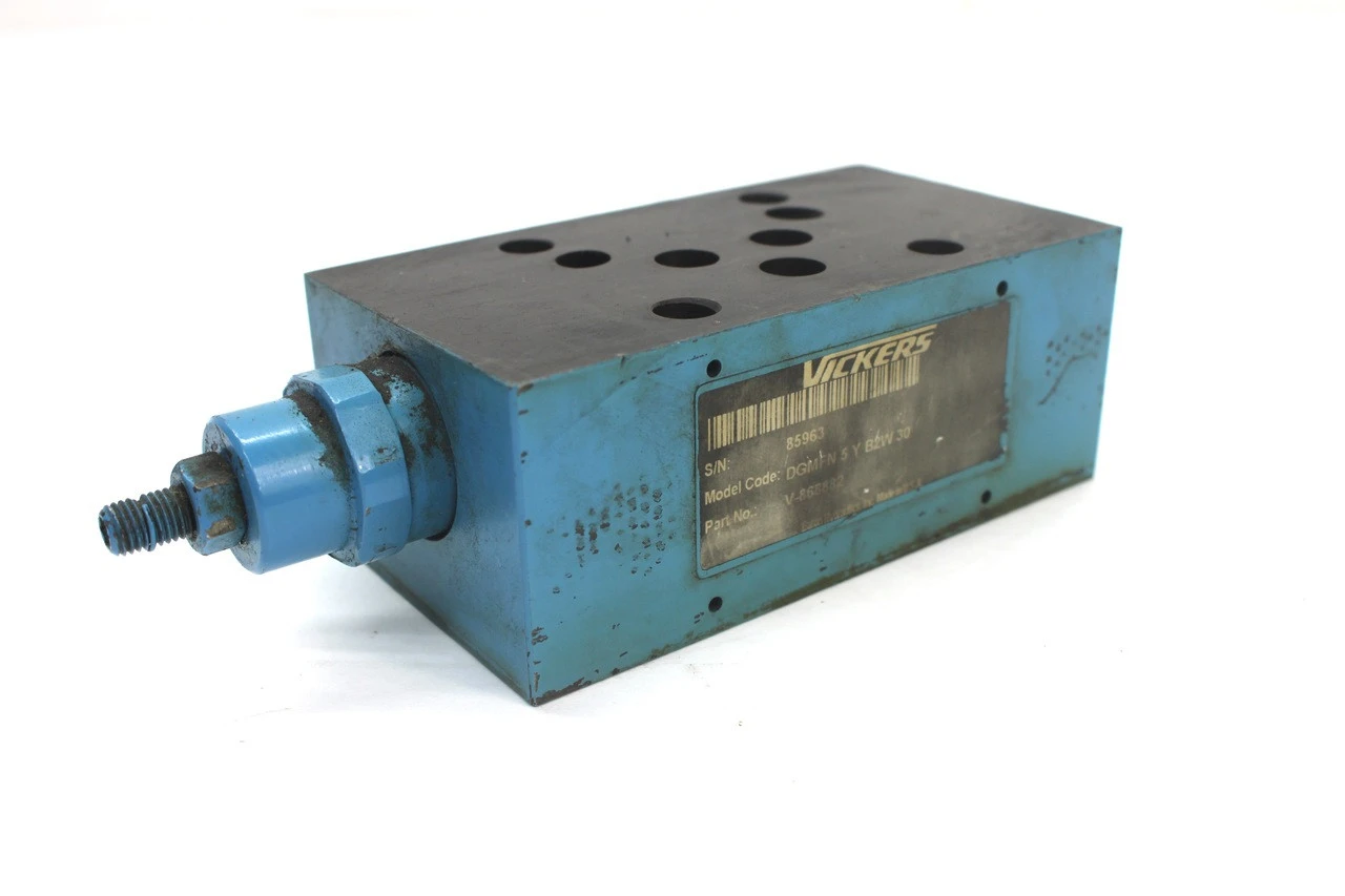 Vickers DGMFN5YB2W30 Flow Control Valve