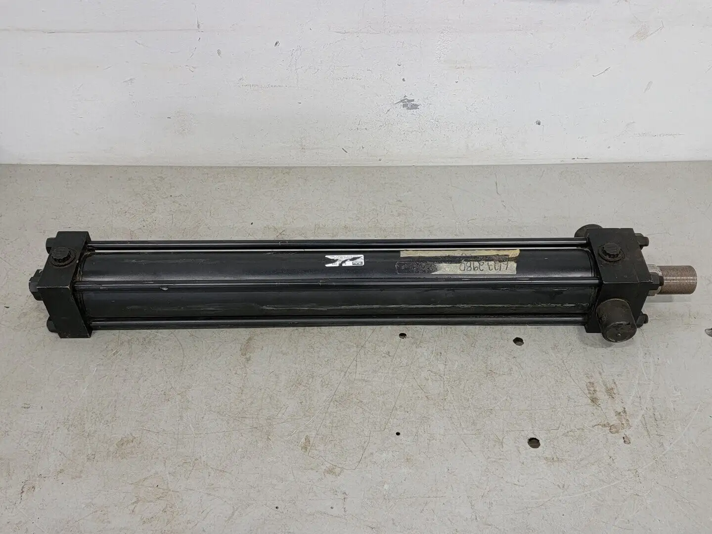 Used PARKER D2HXLTS28H Parts (Hydraulics and Pneumatics) British Columbia CA | Lenmark #264909