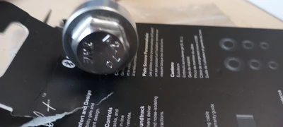 AD4F304251 BOLT, AGITATOR 340 SS STD