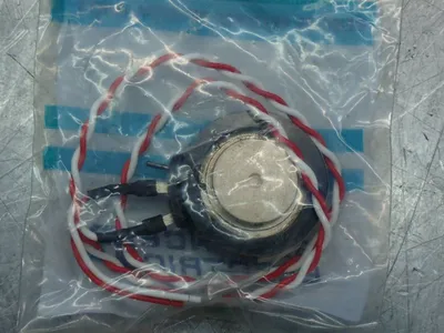 New | in-Stock ALLEN BRADLEY 41040324AWL Transistors Ohio US | HGR 24 #904451