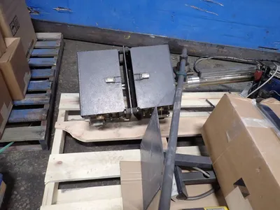 USED 2011 CLOOS QRC350E