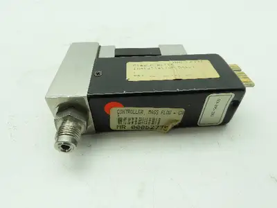 Unit UFC-1000 Mass Flow Controller Gas CHF3 40 SCCM 500 PSI Card Edge