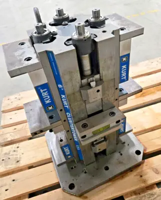 Kurt 3545345435343 Machining Centers & Milling Machines | Amiron Machinery (12)