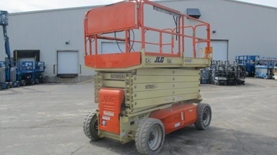 USED 2013 JLG 4069LE