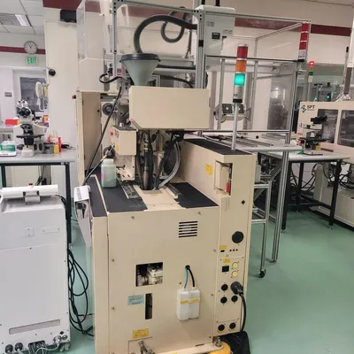 2002 SODICK PLUSTECH TR40EH Injection Molding Horizontal/Vertical | Machinery Network (2)