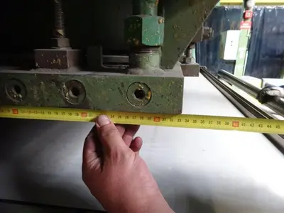 USED WEMHÖRNER VSF 600 TON SANDWICH PANELPRESS