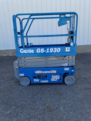 USED 2017 Genie GS-1930