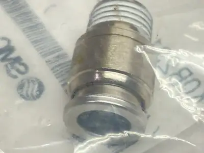 NEW SMC FITTING 3/8 IN TUBE - 1/4 NPT METAL ONE-TOUCH LOT OF 2