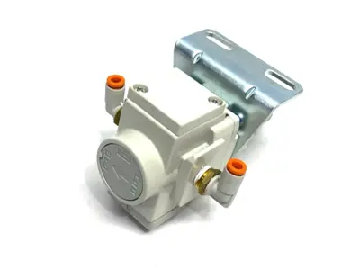 USED SMC MODULAR REGULATOR 1/8" NPT PORTS, AR MASS PRO