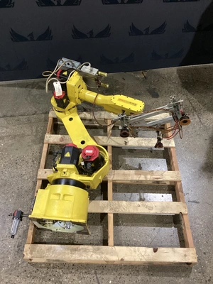 USED 2003 FANUC M-16IB/20 + R-J3IB