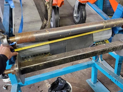 Intralox Feed Conveyor for Rubber Extruder