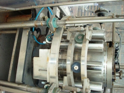 1.6L/3L Mather & Platt 12 Head Rotary Filler