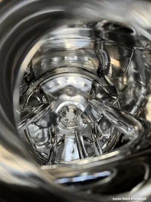 Used 27.2 Gallon Vertical 316L Stainless Steel Tank – Precision Stainless Built