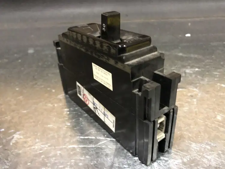 Used FEDERAL PIONEER NEF213030 Switchgears British Columbia CA | Lenmark #244332