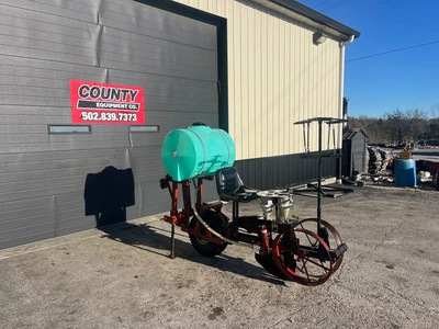 Mechanical Transplanter 6000 Transplanters | County Equipment Company LLC (3)