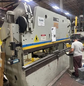 Accurpress 175 Ton x 10 CNC Press Brake Model 717510