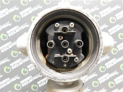 Solartron Schlumberger PD3000-400-12-11-XX-XX-13 Pressure Transmitter 30VDC Used