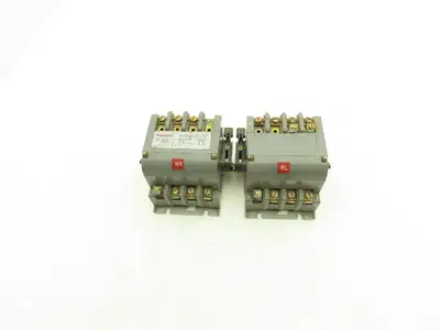 Furnas 43CP32AAE Reversing Contactor 18 Amp 600V 5Hp