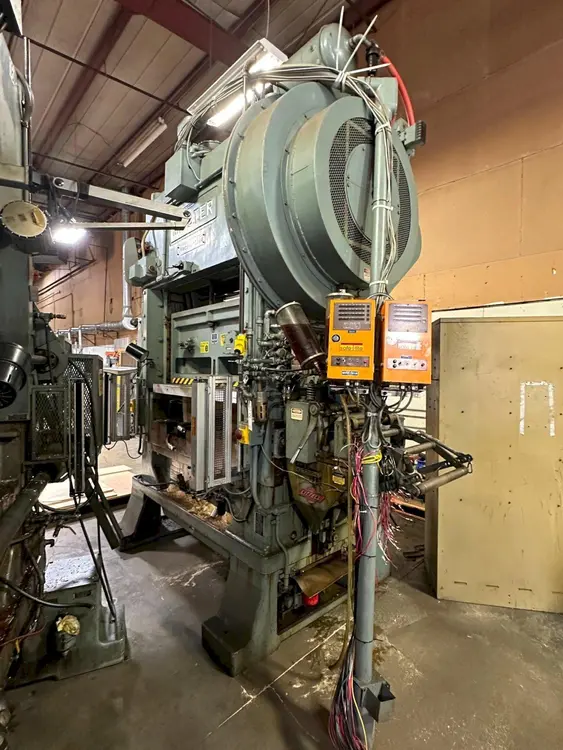 Used MINSTER P2-100 Straight Side Presses Ohio US | D & D Industries #1413118