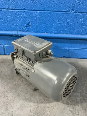 Lenze 0.55 Kw Motor