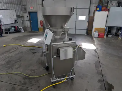 USED 2017 REISER ROBOT 500 FILLER