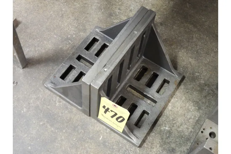 Used _UNKNOWN_ _UNKNOWN_ Angle Plates Ohio US | Thompson Auctioneers #1516179