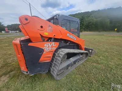 USED 2019 KUBOTA SVL95-2SHFC