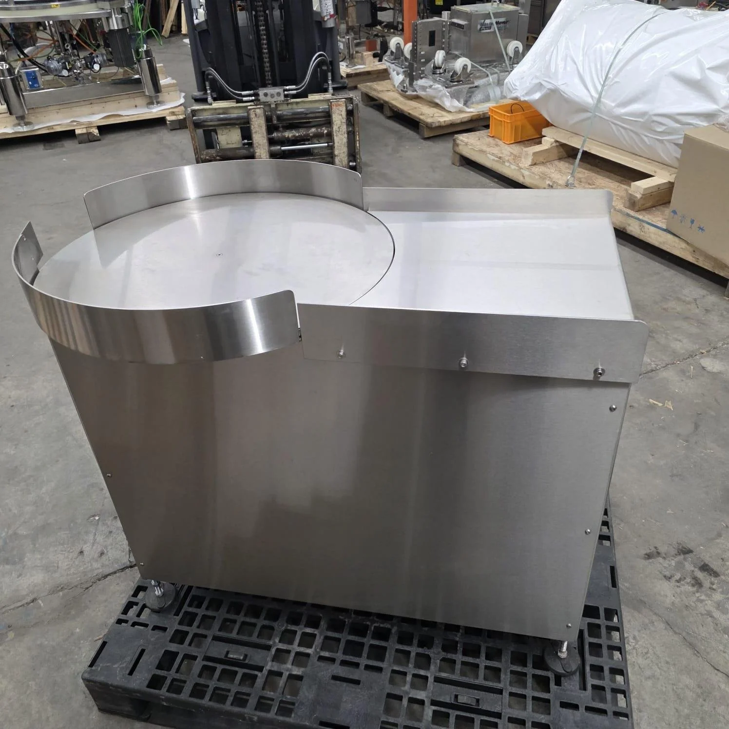 CAPMATIC 24 inch ACCUMULATION TABLES TURN TABLES 2020 VOLTS # 103