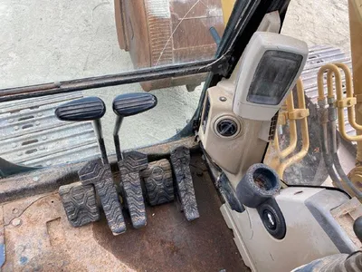 2005 Caterpillar 325CL