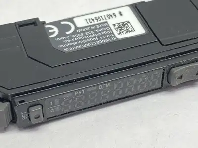 FS-N13P | Keyence  Digital Fiber Optic Sensor Fiber Amplifier Cable Type Main Unit - Used