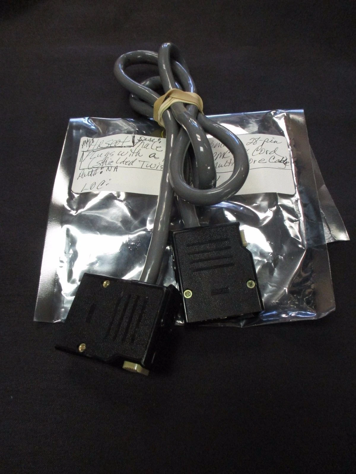 Hrseot Used M/F 28-pin Plugs with A Kaneko SPMC-24Multi-Core Cable
