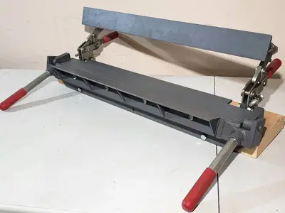 Central Machinery 24" Sheet Metal Bender