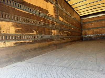 Used 2006 INTERNATIONAL 4300 SBA4X2 Box trucks Indiana US | Miedema Asset Management Group #1414591