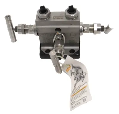 NEW WHITEY SS-M3NBFS8-FL HYDRAULIC VALVE 6000 PSI SSM3NBFS8FL 316 SS