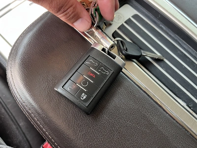 USED 2014 CADILLAC ESCALADE