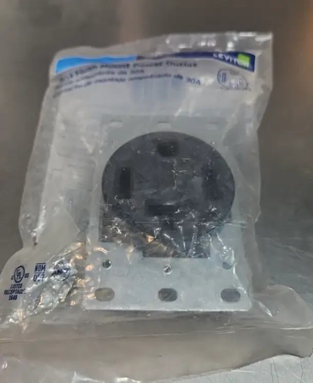 Used Leviton Leviton 14-30R 30A Bus Bars & Plugs South Carolina US | Palmetto Automation #1160212