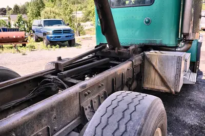 Used 2000 FREIGHTLINER FLD112 Dump trucks Pennsylvania US | Proxy Equipment #1378318