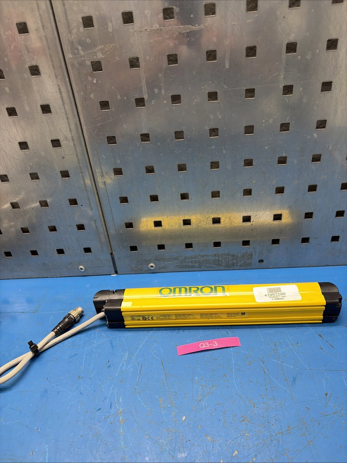 USED Omron F3SG-4RA0270-30-L