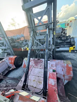 2005 TAYLOR THDC-975 Loaded Container Handlers | JYC EQUIPMENT (6)