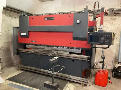 Used 1999 LIPTOVSKÉ STROJÁRNE HOL 120/3150 Press Brakes | F.M.T. Group s.r.o. #1252972