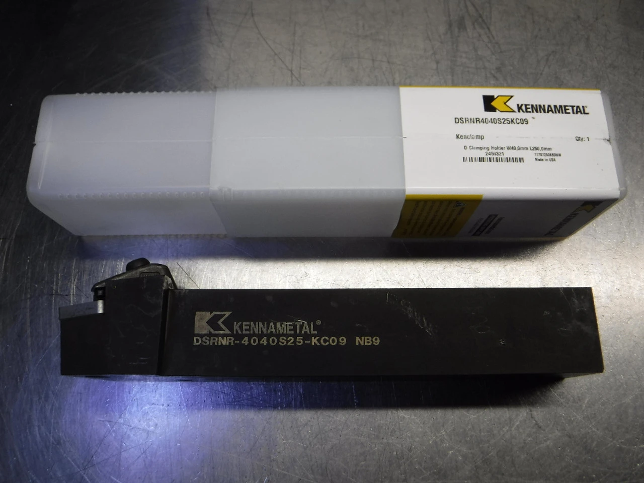 Kennametal 40mm x 40mm Indexable Lathe Tool Holder DSRNR4040S25KC09 (LOC19)
