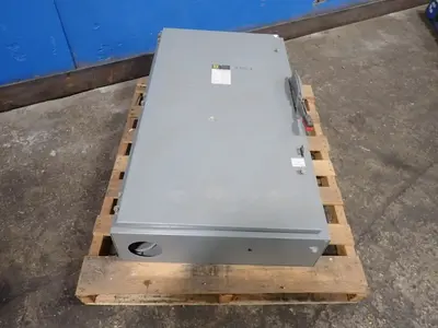 USED SQUARE D H325N