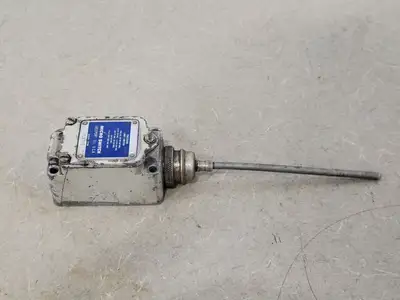 USED MICRO SWITCH 8LS125