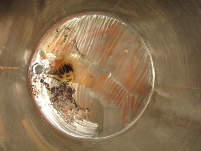 730 gallon Stainless Steel Vertical Tank, on legs