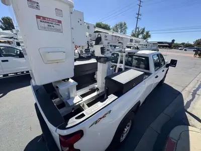Used 2022 CHEVY 2500 Bucket (boom) trucks California US | Commerce Truck Equipment Sales #1548713
