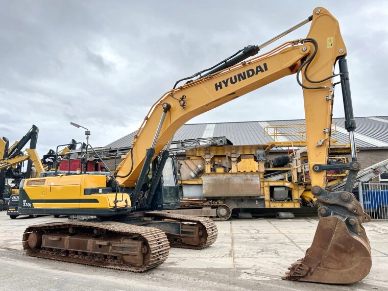 USED 2018 Hyundai HX330L