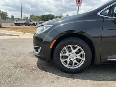 Used 2020 CHEVROLET PACIFICA Vans Michigan US | Miedema Asset Management Group #1321281