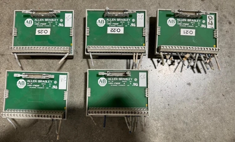 Used Allen-Bradley 45654654654654654645 PLC Input & Output California US | Amiron Machinery #1495412