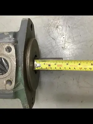 USED VICKERS 3520V38A8